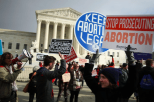 ΗΠΑ: Ανατράπηκε το δικαίωμα στην άμβλωση μετά από 50 χρόνια! - Φωνές για «μεσαιωνική» απόφαση