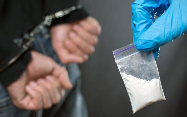 Νότια Προάστια: Σε διαθεσιμότητα ο αστυνομικός - «εγκέφαλος» του κυκλώματος διακίνησης κοκαΐνης
