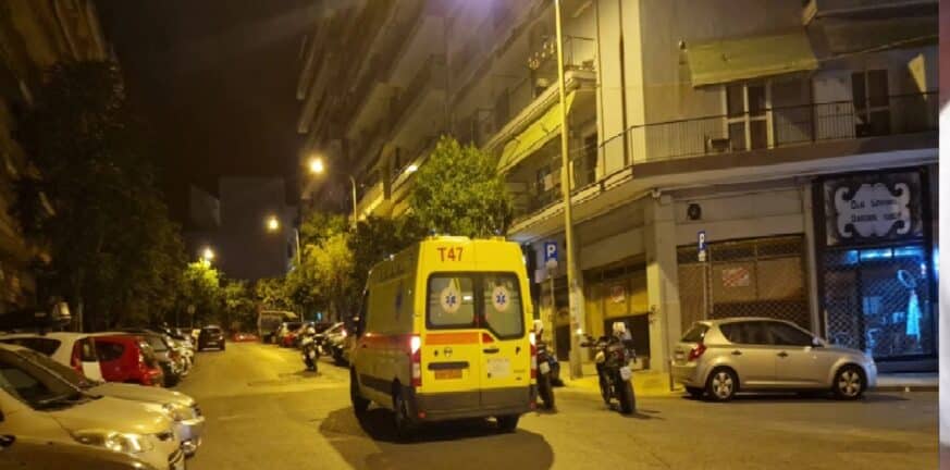 Θεσσαλονίκη: Μπούκαραν και μαχαίρωσαν άνδρα μέσα σε καφενείο - Για «ξεκαθάρισμα λογαριασμών» ερευνούν οι Αρχές Θεσσαλονίκη: Μπούκαραν και μαχαίρωσαν άνδρα μέσα σε καφενείο - Για «ξεκαθάρισμα λογαριασμών» ερευνούν οι Αρχές