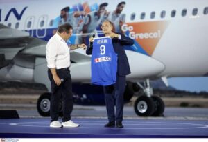 Βαγγέλης Λιόλιος: "Oσο ψηλά πετάξει αυτό το αεροπλάνο, να πετάξει και το ελληνικό μπάσκετ"