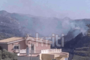 Κρήτη - Ηράκλειο: Φωτιά κοντά σε σπίτια - Στο σημείο και η Αστυνομία