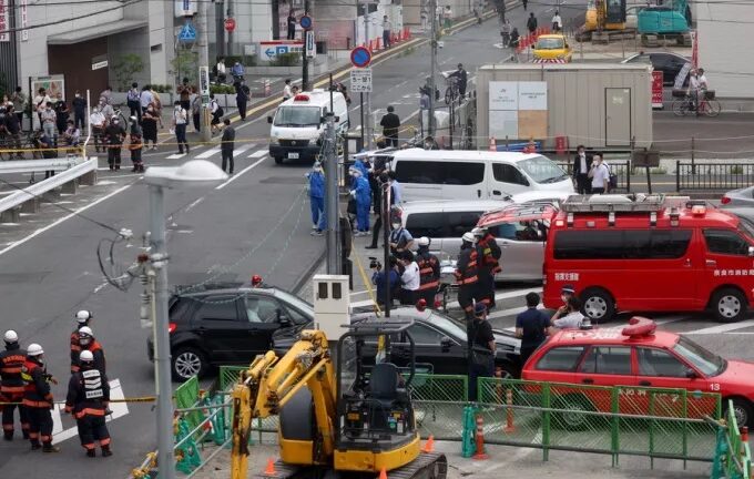 ΒΙΝΤΕΟ από τη στιγμή του πυροβολισμού του πρώην Πρωθυπουργού της Ιαπωνίας - Ποιος είναι ο δράστης