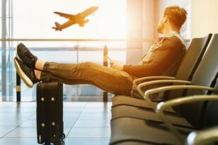 Ταξίδι με αεροπλάνο: Ο κωδικός που δε θες ποτέ να δεις στην κάρτα επιβίβασης