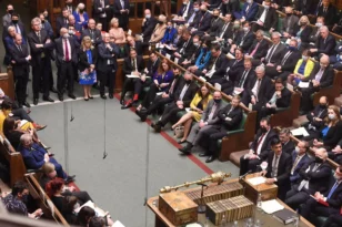 Βρετανία: Εκτός του κόμματος Συντηρητικών ο βουλευτής Κρίστοφερ Πίντσερ – Οι κατηγορίες για σεξουαλικό σκάνδαλο