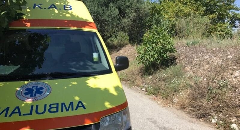 Βόλος: Σοβαρό τροχαίο με δύο τραυματίες - Αυτοκίνητο έπεσε σε χαράδρα 10 μέτρων ΦΩΤΟ