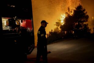 Φωτιά στη Δαδιά: Έχουν καεί πάνω από 34.000 στρέμματα - Μαίνεται το πύρινο μέτωπο 