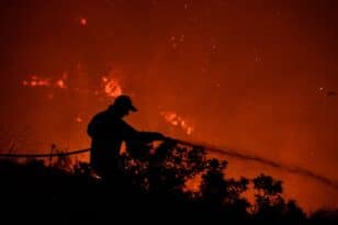 Φωτιά: Υψηλές θερμοκρασίες και ξηρές κλιματολογικές συνθήκες το εκρηκτικό κοκτέιλ για τις πυρκαγιές - Στο «κόκκινο» η Ηλεία