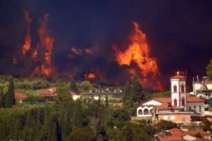 Φωτιά στα Κρέστενα: Ενεργοποιήθηκε η υπηρεσία Copernicus – Σε χαράδρα η πυρκαγιά