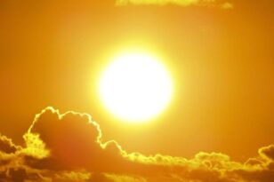 Καύσωνας: Aγγιξε 94,2 βαθμούς η θερμοκρασία στην Αθήνα BINTEO