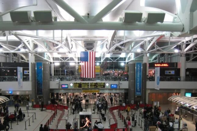 ΗΠΑ: Ακυρώσεις δρομολογίων και καθυστερήσεις στα αεροδρόμια, λόγω έλλειψης προσωπικού