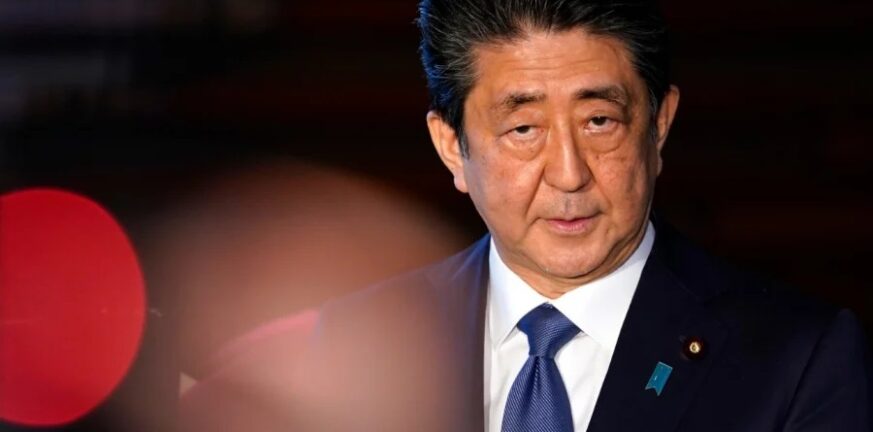 Ιαπωνία: Πυροβόλησαν τον πρώην πρωθυπουργό Σίνζο Άμπε κατά τη διάρκεια ομιλίας του - ΒΙΝΤΕΟ