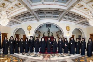 Ιερά Σύνοδος: Στρατευμένη ψευδολογία τα περί προσλήψεων χιλιάδων κληρικών