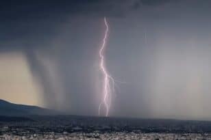 Καιρός - Meteo: Συνεχίζεται η κακοκαιρία - Ποιες περιοχές θα πλήξει με βροχές και καταιγίδες τις επόμενες ώρες