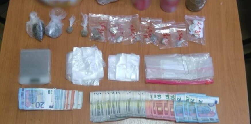 Αγρίνιο: Συνελήφθη διακινητής ναρκωτικών - Κατασχέθηκε ένα κιλο κάνναβης