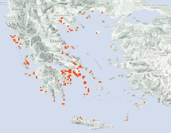 Μωβ μέδουσες: Σε ποιες ελληνικές παραλίες εντοπίζονται - ΧΑΡΤΗΣ