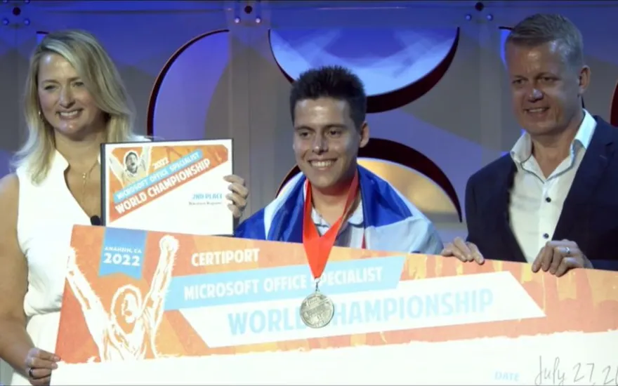 Κρήτη: Μαθητής βγήκε δεύτερος σε διαγωνισμό της Microsoft - ΦΩΤΟ