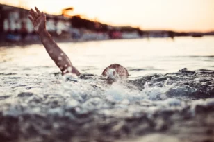 Κρήτη: Βρέθηκε νεκρός ο αγνοούμενος Ιρλανδός κολυμβητής στη Χερσόνησο ΒΙΝΤΕΟ