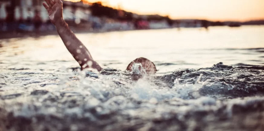 Κρήτη: Βρέθηκε νεκρός ο αγνοούμενος Ιρλανδός κολυμβητής στη Χερσόνησο ΒΙΝΤΕΟ