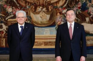 Ιταλία: Ο πρόεδρος Ματαρέλα δεν έκανε δεκτή την παραίτηση του Μάριο Ντράγκι