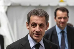 Γαλλία: Ο Σαρκοζί κινεί διαδικασία για να μην φορέσει ξανά ηλεκτρονικό βραχιολάκι