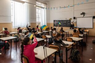 Ουκρανία: Ανοίγουν ξανά τα σχολεία από την 1η Σεπτεμβρίου