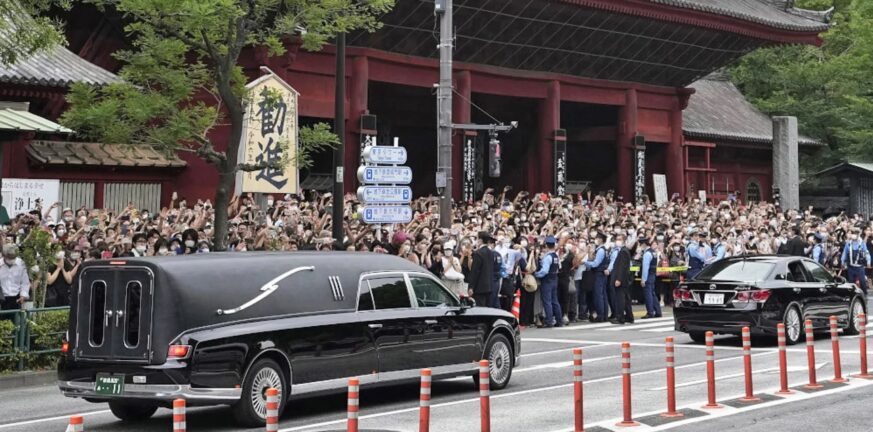 Χιλιάδες στους δρόμους του Τόκιο για την κηδεία του Σίνζο Άμπε -Μεγάλη θλίψη στην Ιαπωνία - ΦΩΤΟ