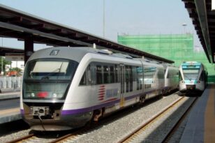 Προβλήματα στην κυκλοφορία τρένων και ταλαιπωρία επιβατών λόγω διακοπής ρεύματος