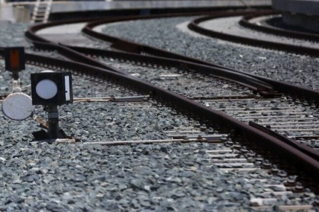 Τρίκαλα: Γνωστός δικηγόρος ο 50χρονος που παρασύρθηκε από τρένο - Πώς έγινε το δυστύχημα