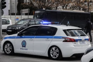 Κορυδαλλός: Αστυνομικοί άνοιξαν το δρόμο για μεταφορά τραυματία στο «Τζάνειο» - ΒΙΝΤΕΟ