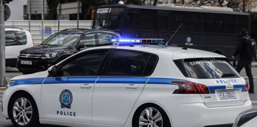 Κορυδαλλός: Αστυνομικοί άνοιξαν το δρόμο για μεταφορά τραυματία στο «Τζάνειο» - ΒΙΝΤΕΟ