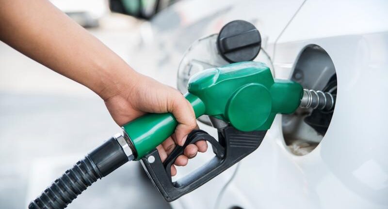 Fuel Pass 2: Καταβλήθηκαν ήδη 155 εκατ. ευρώ σε πάνω από 2 εκατομμύρια δικαιούχους
