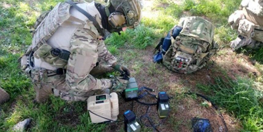 Πατρινή εταιρεία προμηθεύει τεχνολογία στον στρατό - Η Advent Technologies παρέδωσε φορητές κυψέλες καυσίμου