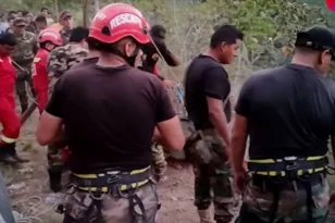 Περού - Φορτηγάκι έπεσε σε γκρεμό: Δεκάδες οι νεκροί - Ανάμεσά τους και παιδιά - ΒΙΝΤΕΟ