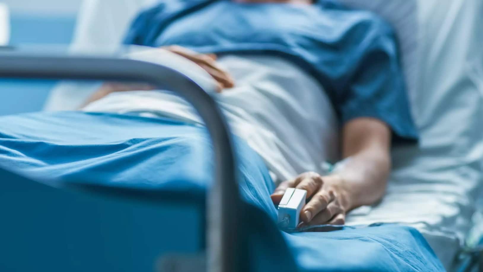 Μεσσήνη – Επίθεση με καυστικό υγρό: Πήγε στο νοσοκομείο να τη δει ο δράστης – Κινδυνεύει να «χάσει» το δεξί της μάτι η 49χρονη ΝΕΟΤΕΡΑ