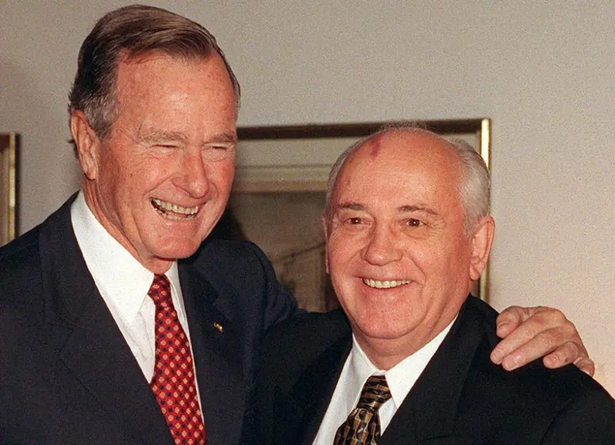 Μιχαήλ Γκορμπατσόφ: Πέθανε ο τελευταίος ηγέτης της Σοβιετικής Ένωσης