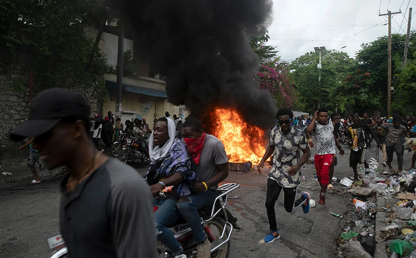 Αϊτή: Τρεις νεκροί σε διαδηλώσεις για την έλλειψη καυσίμων - ΦΩΤΟ - ΒΙΝΤΕΟ