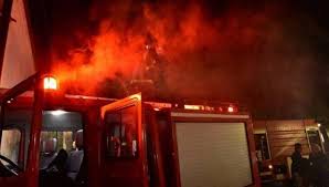 Πάτρα: Έπιασε φωτιά σε κτίριο στην έξοδο της Μίνι Περιμετρικής - Συναγερμός στην Πυροσβεστική