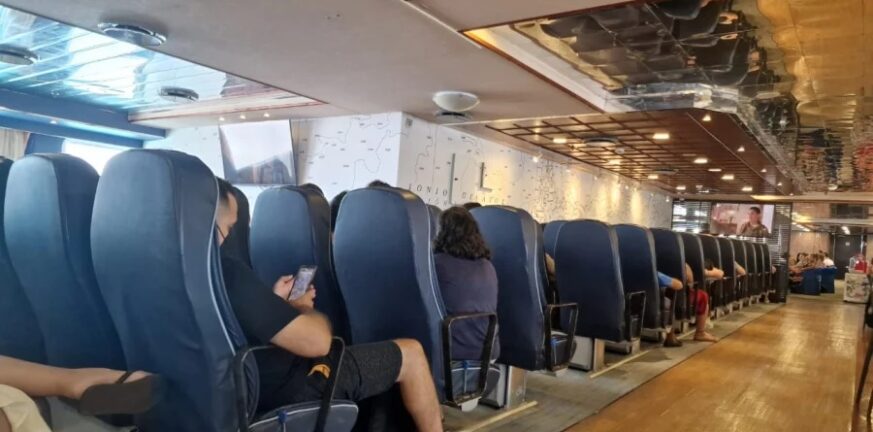 Χάος στην Κυλλήνη: Βλάβη στο πλοίο «Ανδρέας Κάλβος» για Ζάκυνθο - Ταλαιπωρία ωρών για τους επιβάτες