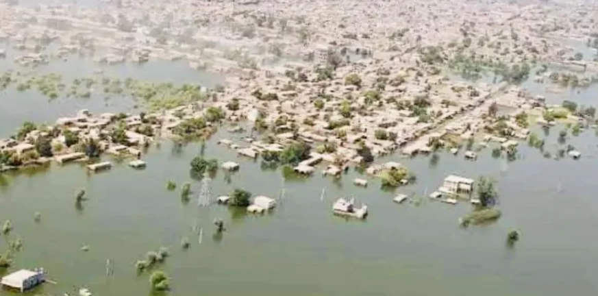 Πακιστάν: Μετρά καταστροφές και εκατομμύρια θύματα από τις πλημμύρες 