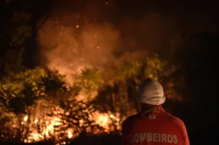 Πορτογαλία: Μαίνεται το πύρινο μέτωπο μία εβδομάδα στον εθνικό δρυμό