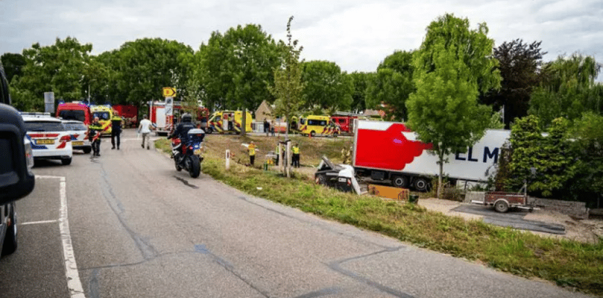 Ολλανδία: Εξι οι νεκροί από το δυστύχημα με το φορτηγό κοντά στο Ρότερνταμ