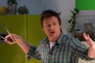  Jamie Oliver: Στη Θεσσαλονίκη για τα γυρίσματα της νέας εκπομπής του