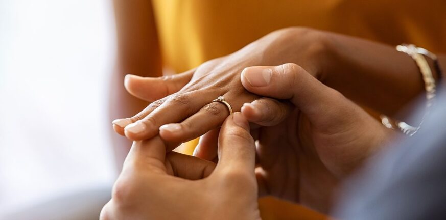 Θεσσαλονίκη: Της έκανε πρόταση γάμου όταν του είπε πως έχει καρκίνο