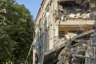 Ουκρανία: Τουλάχιστον δύο νεκροί από ρωσικό βομβαρδισμό στο Κραματόρσκ