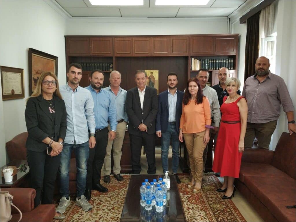 «Σάρωσε» την Πάτρα ο βουλευτής του ΠΑΣΟΚ Γιώργος Αρβανιτίδης - Επαφές με φορείς
