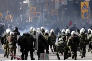 Θεσσαλονίκη: Πορεία φοιτητών στο κέντρο ενάντια στην Πανεπιστημιακή αστυνομία ΦΩΤΟ - ΒΙΝΤΕΟ