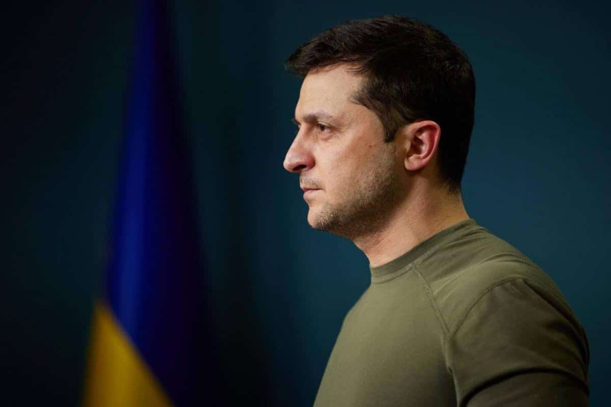 Ζελένσκι: Σε επικοινωνία με τον Στόλτενμπεργκ για ενίσχυση της στρατιωτικής βοήθειας στην Ουκρανία