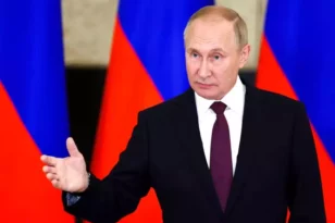 Νέα πυρά από Πούτιν: Η Δύση υποκινεί «έγχρωμες» επαναστάσεις σε πρώην χώρες της ΕΣΣΔ