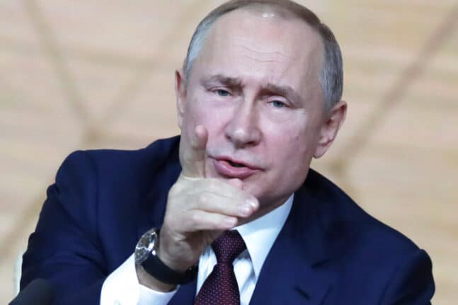 Πούτιν: Με 300 εκατ. σε κρυπτονομίσματα, μετρητά και δώρα χειραγωγούσε κόμματα και πολιτικούς