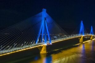 Ενεργειακή κρίση: Σβήνει το διακοσμητικό μπλε φωτισμό η Γέφυρα τα Σαββατόβραδα